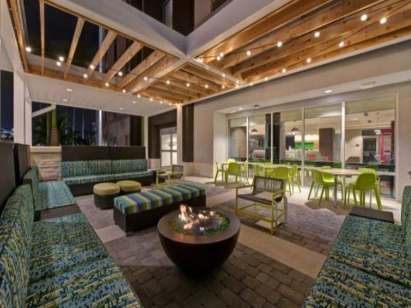Home2 Suites By Hilton West Palm Beach Airport Cloud Lake Exterior foto